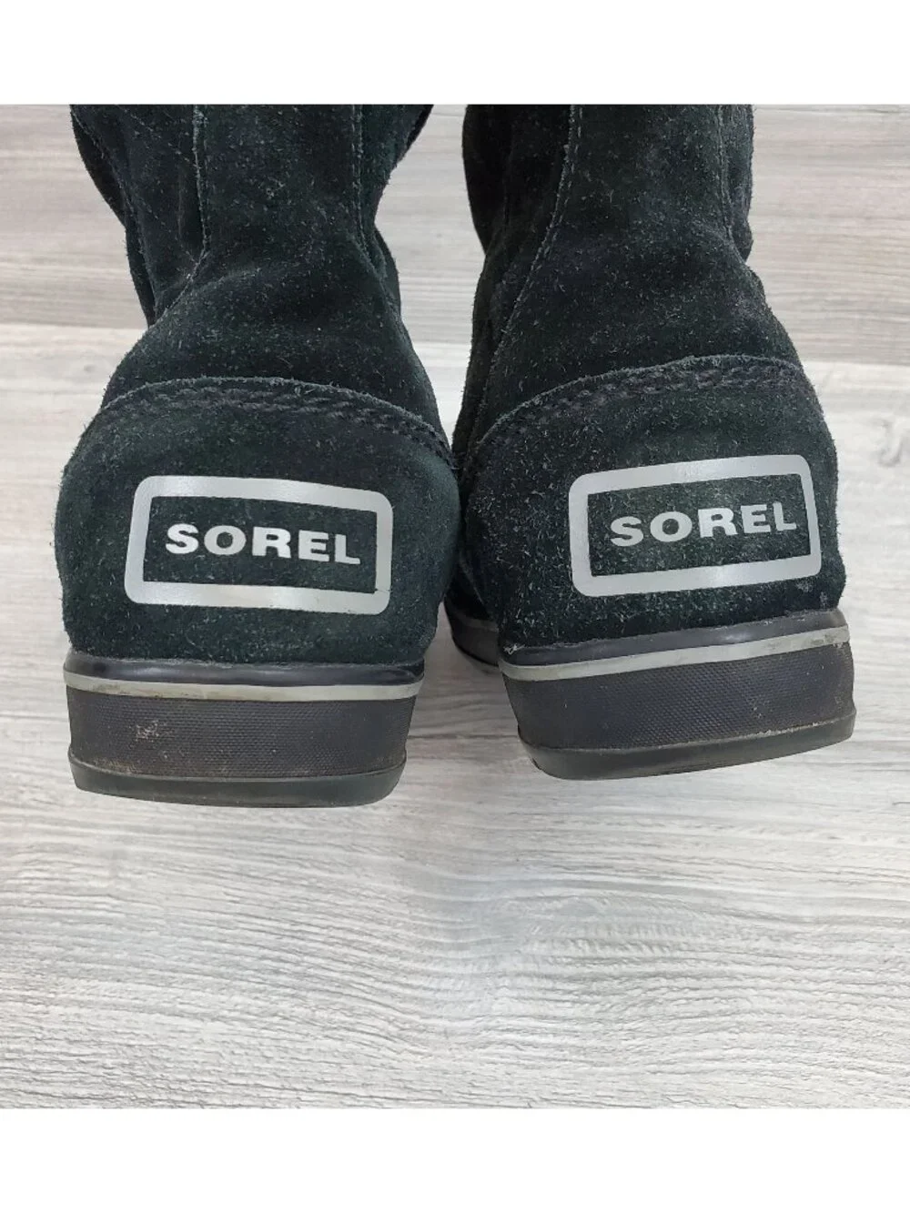 Sorel women's Glacy NL waterproof mukluk style boots
